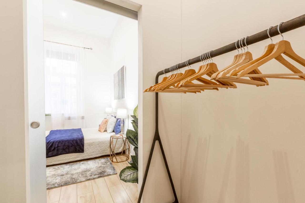 Stylish Luxury Apartment By Anna บูดาเปสต์ ภายนอก รูปภาพ