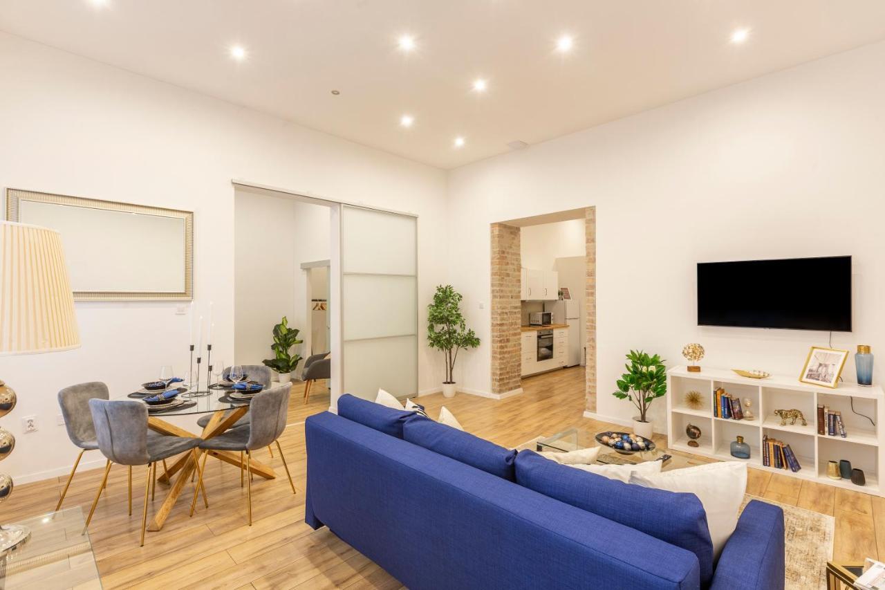 Stylish Luxury Apartment By Anna บูดาเปสต์ ภายนอก รูปภาพ