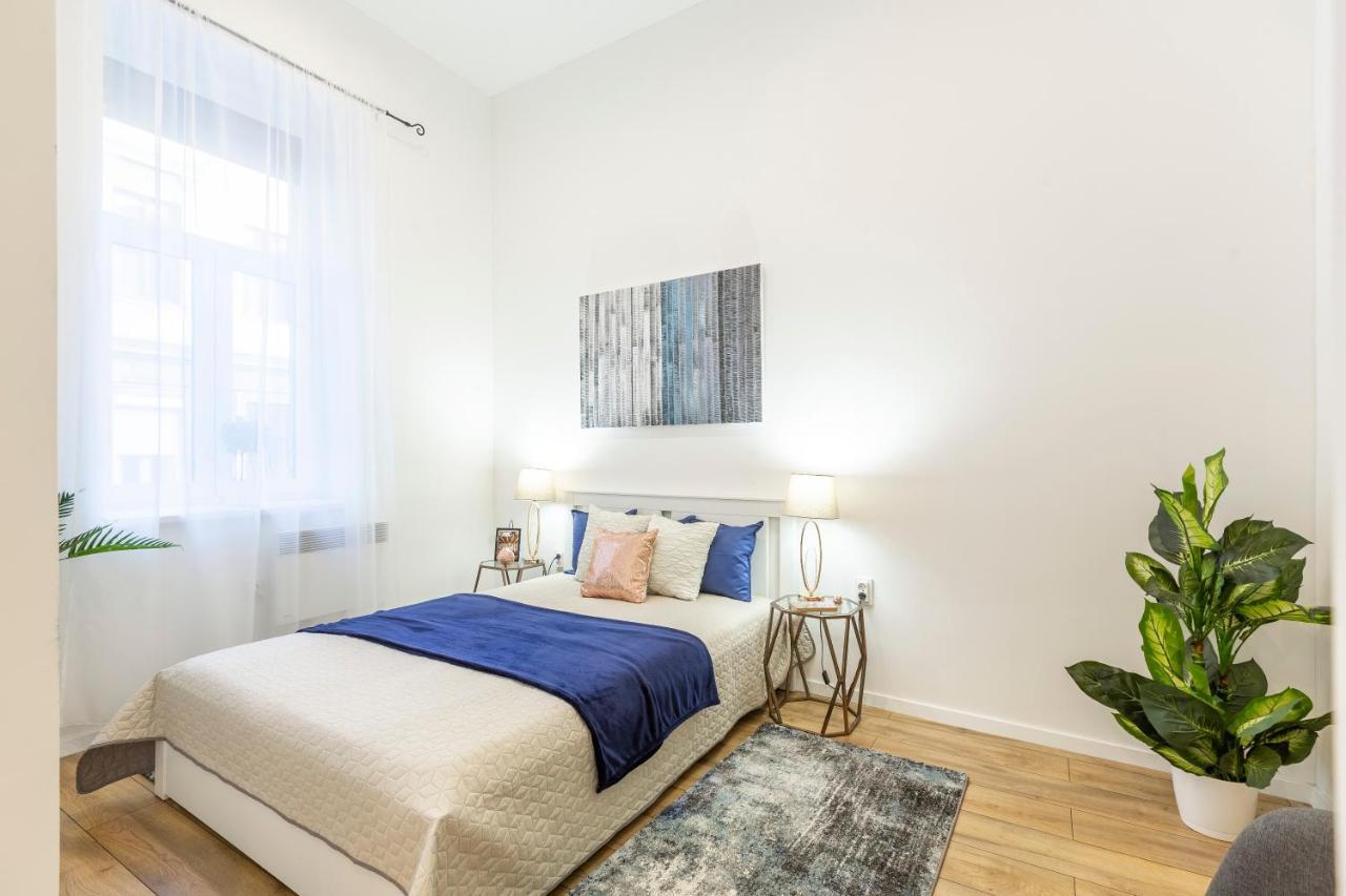 Stylish Luxury Apartment By Anna บูดาเปสต์ ภายนอก รูปภาพ